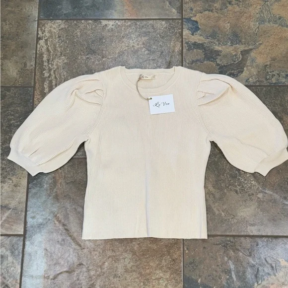 Vici Puff Sleeve Top - Picture 2 of 8